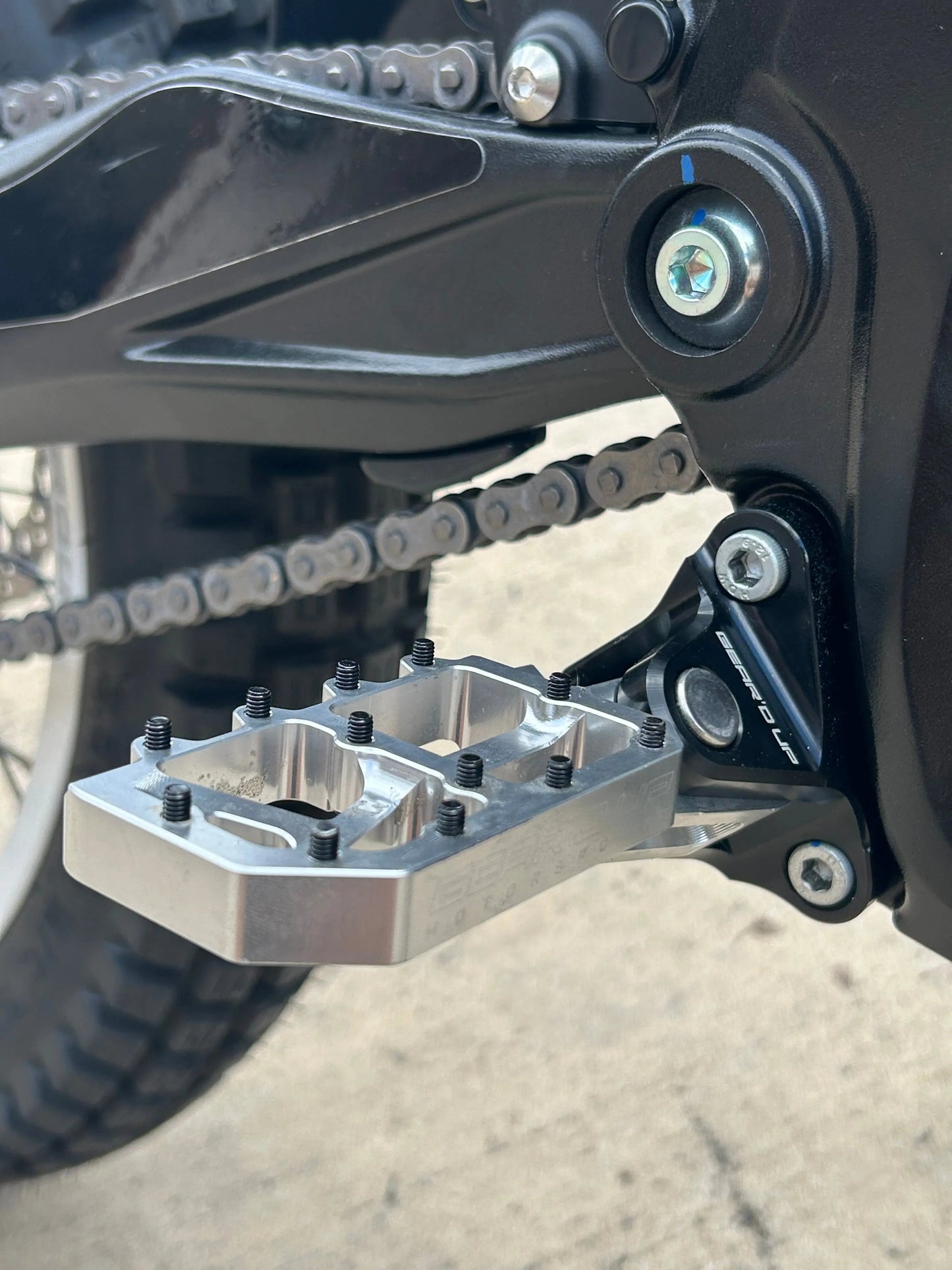 Gear’d Up Surron Ultra Bee Foot Pegs