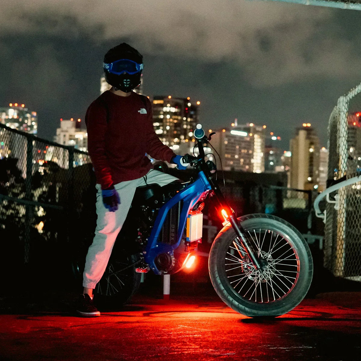 Budget rechargable wheelie light/Rocklight
